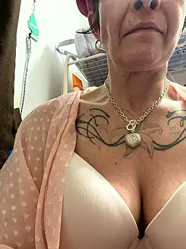 Snapshot of Karmab69 chatting on 01.14.26 Karmab69 online show from 01.14.26