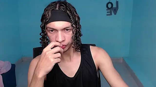 Axel fox77 online show from 08.06.26