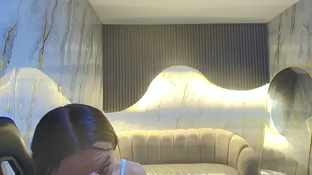 katalina r  online show from 04.15.26