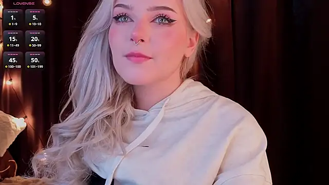 ShyniAlice online show from 02.02.26