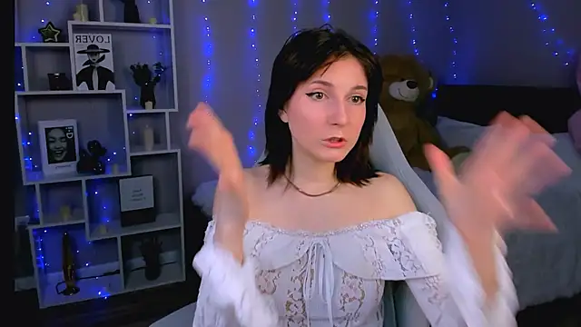 KikaOsterman online show from 04.16.26