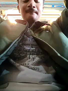 Snapshot of dildarlund chatting on 01.11.26 dildarlund online show from 01.11.26