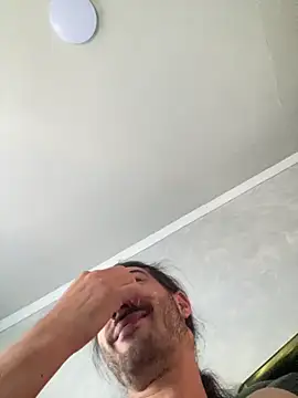 Brandy Mr-Whiskers online show from 03.10.26