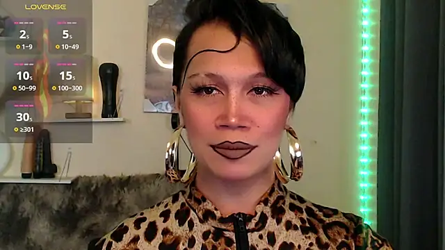 deliciousClaire online show from 04.07.26