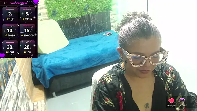 mia pazzi online show from 01.13.26