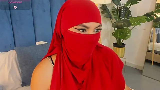 Snapshot of _seelena chatting on 02.19.26 seelena online show from 02.19.26