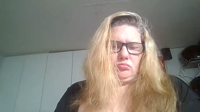 Snapshot of sexualsadie18 chatting on 01.13.26 sexualsadie18 online show from 01.13.26