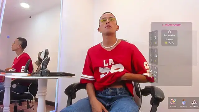 sweet boygay online show from 01.10.26