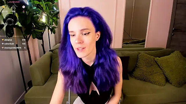 AuraLaunni online show from 05.16.26