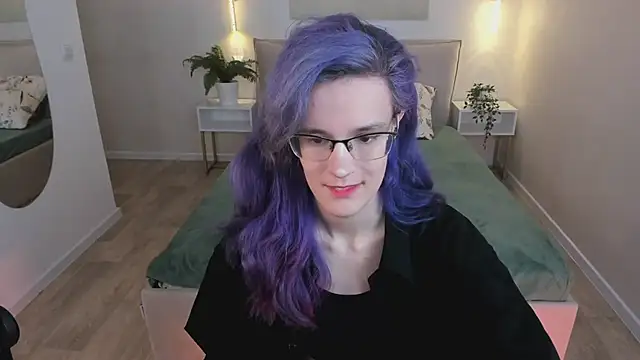 AuraLaunni online show from 06.27.26