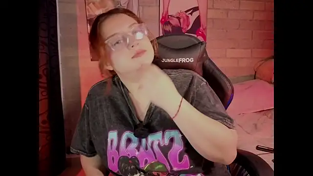 Snapshot of Mia_Franklyn chatting on 02.19.26 Mia Franklyn online show from 02.19.26