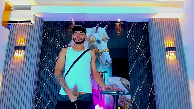 The Gods In Diamonds online show from 01.12.26