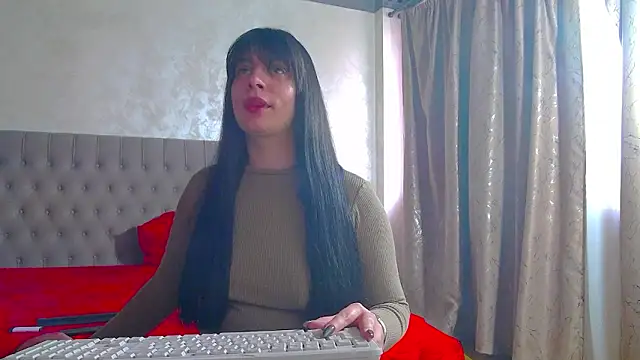 Snapshot of MaddyAllure chatting on 02.26.26 MaddyAllure online show from 02.26.26