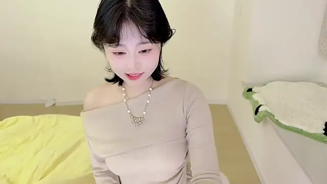 Onefiona online show from 03.11.26