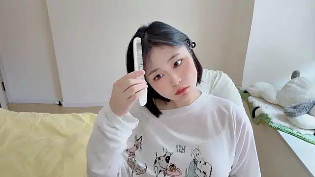 Onefiona online show from 04.10.26