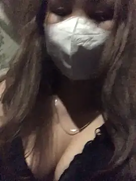 Snapshot of Mihu246 chatting on 01.12.26 Mihu246 online show from 01.12.26