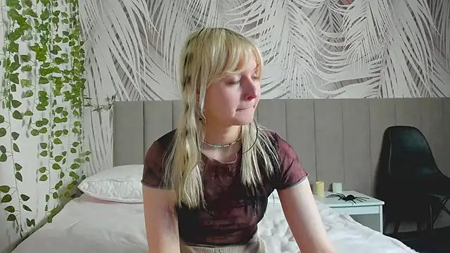 AdeleSilvy online show from 02.12.26