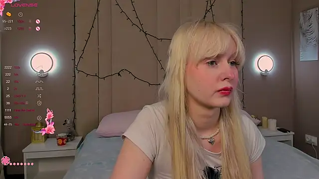 AdeleSilvy online show from 03.26.26