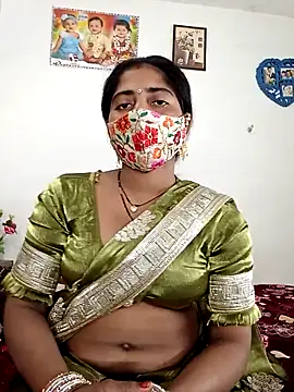 Snapshot of Angel_eyes00 chatting on 02.13.26 Angel eyes00 online show from 02.13.26