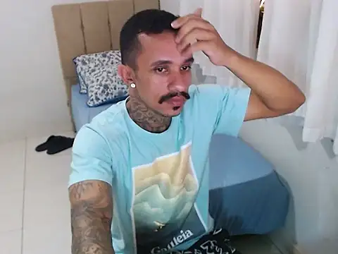 lipegonzalezz online show from 02.21.26