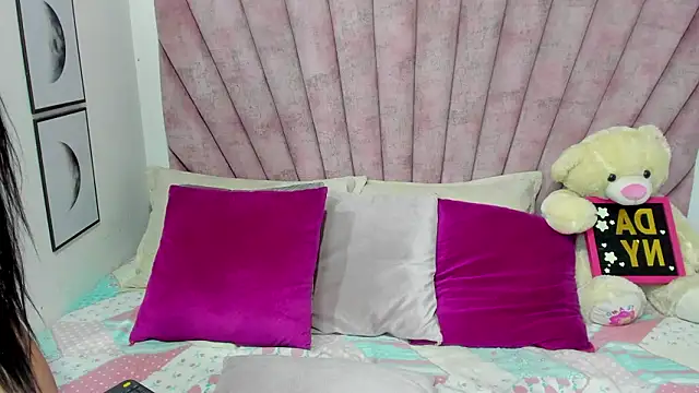 danibellucii  online show from 03.16.26