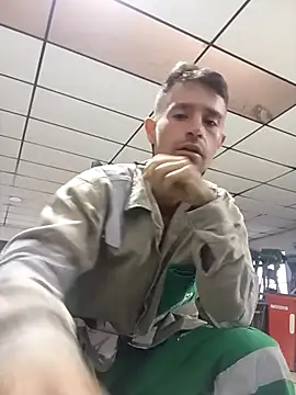 Snapshot of torvyHot chatting on 02.22.26 torvyHot online show from 02.22.26