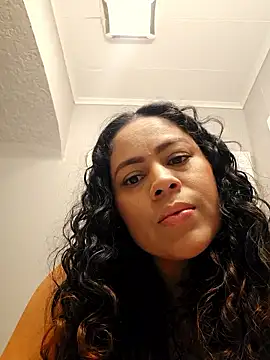 Snapshot of _Zhamira chatting on 03.01.26 Zhamira online show from 03.01.26