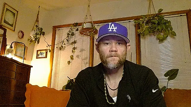 Snapshot of marcus_graves_13 chatting on 02.09.26 marcus graves 13 online show from 02.09.26