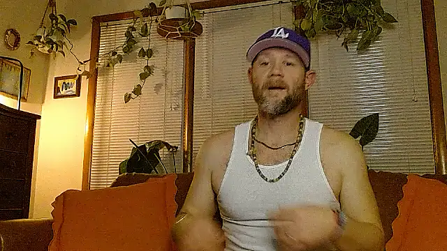 Snapshot of marcus_graves_13 chatting on 02.10.26 marcus graves 13 online show from 02.10.26