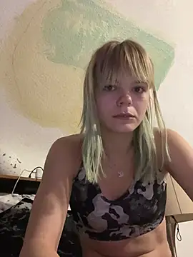 Snapshot of bel_laney chatting on 01.11.26 bel laney online show from 01.11.26