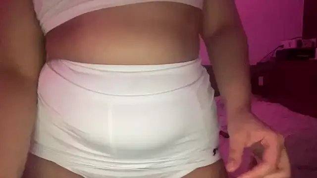 Snapshot of slimthickdesi chatting on 04.12.26 slimthickdesi online show from 04.12.26