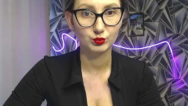 NikkiKiss    online show from 05.26.26