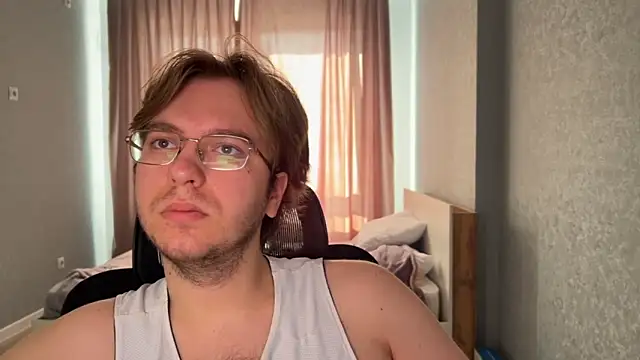 Snapshot of HairyVit chatting on 03.02.26 HairyVit online show from 03.02.26