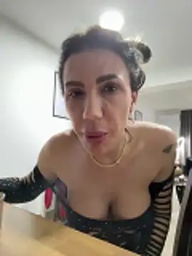 Missolevelvet online show from 02.23.26