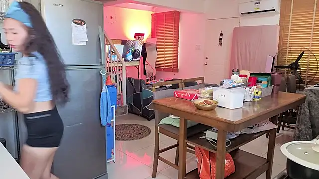 25sweetlilbunny online show from 04.15.26