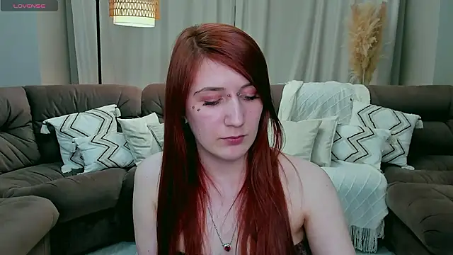 Polly Sweet online show from 02.07.26