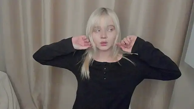 Snapshot of ustimeow chatting on 01.14.26 ustimeow online show from 01.14.26