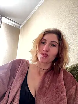 Snapshot of _Crystal_2 chatting on 01.13.26 Crystal 2 online show from 01.13.26