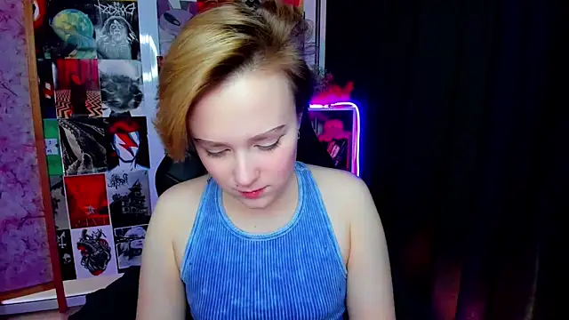 Snapshot of Ellie_Heavenly chatting on 02.14.26 Ellie Heavenly online show from 02.14.26