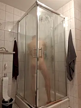 Snapshot of MariusStar chatting on 01.14.26 MariusStar online show from 01.14.26