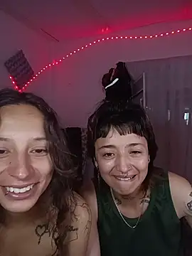 AlexxaAndRileyy online show from 07.04.26