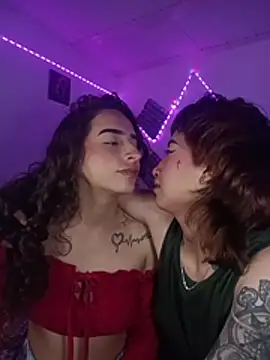 AlexxaAndRileyy online show from 07.08.26