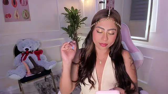 ThamaraGen  online show from 02.13.26