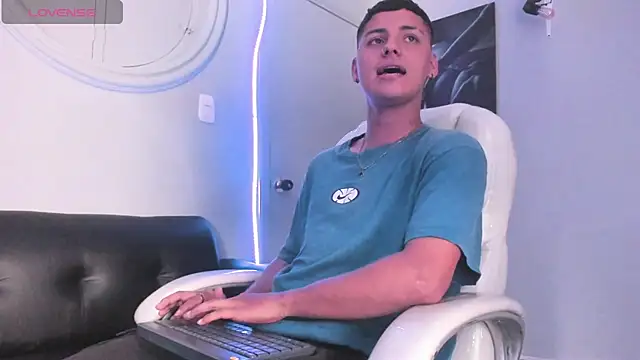 Liam9  online show from 01.18.26