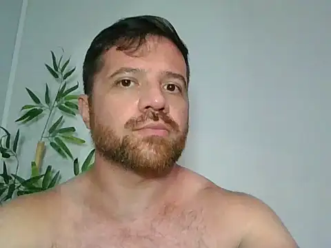 HugoBrazil online show from 01.12.26