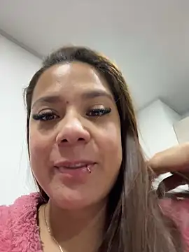 Pretty  Milf online show from 03.16.26