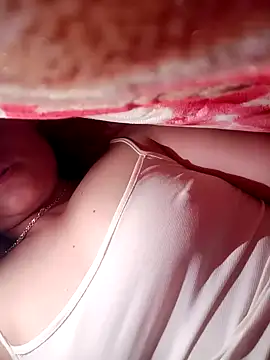 Snapshot of kibennet chatting on 01.14.26 kibennet online show from 01.14.26