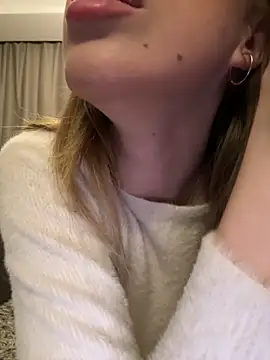 alexa-white online show from 02.25.26