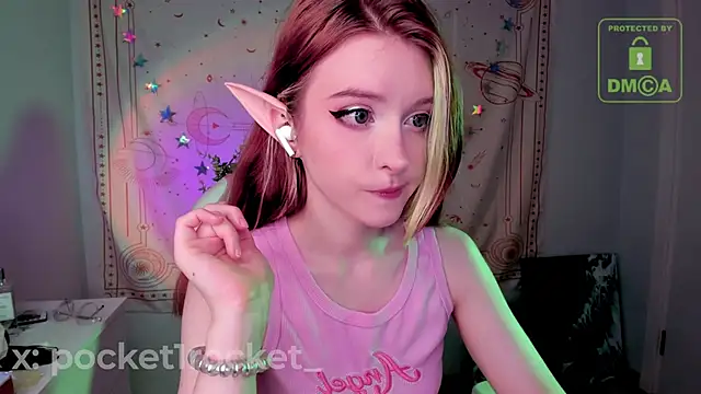 Snapshot of _PocketRocket_ chatting on 10.10.25 PocketRocket online show from 10.10.25