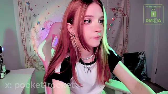 Snapshot of _PocketRocket_ chatting on 11.23.25 PocketRocket online show from 11.23.25